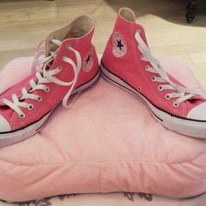 Converse hightops pink